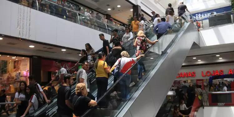 O que abre e o que fecha no réveillon 2023 em Belém