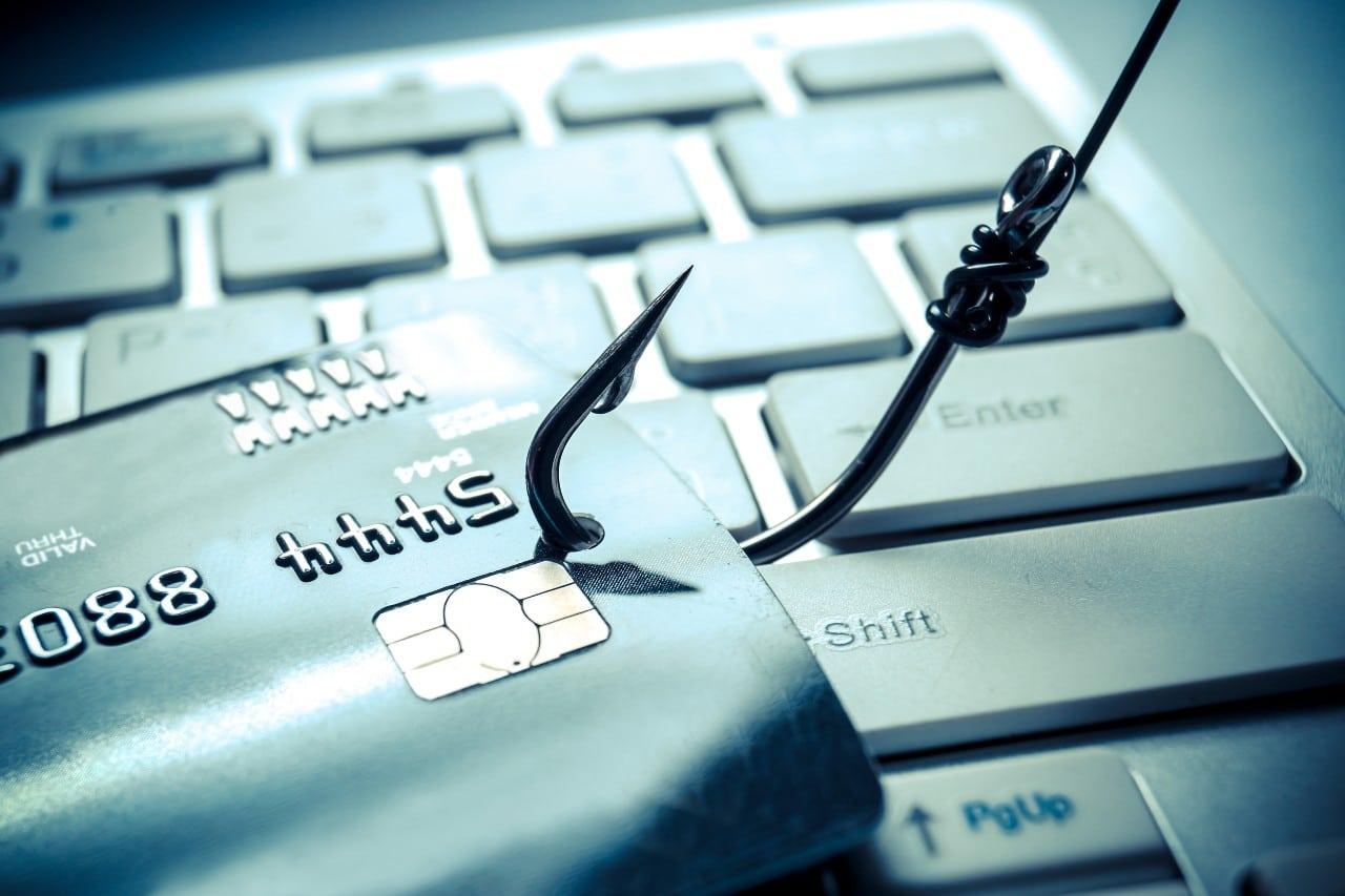 Brasil é líder em golpes de phishing pelo WhatsApp 