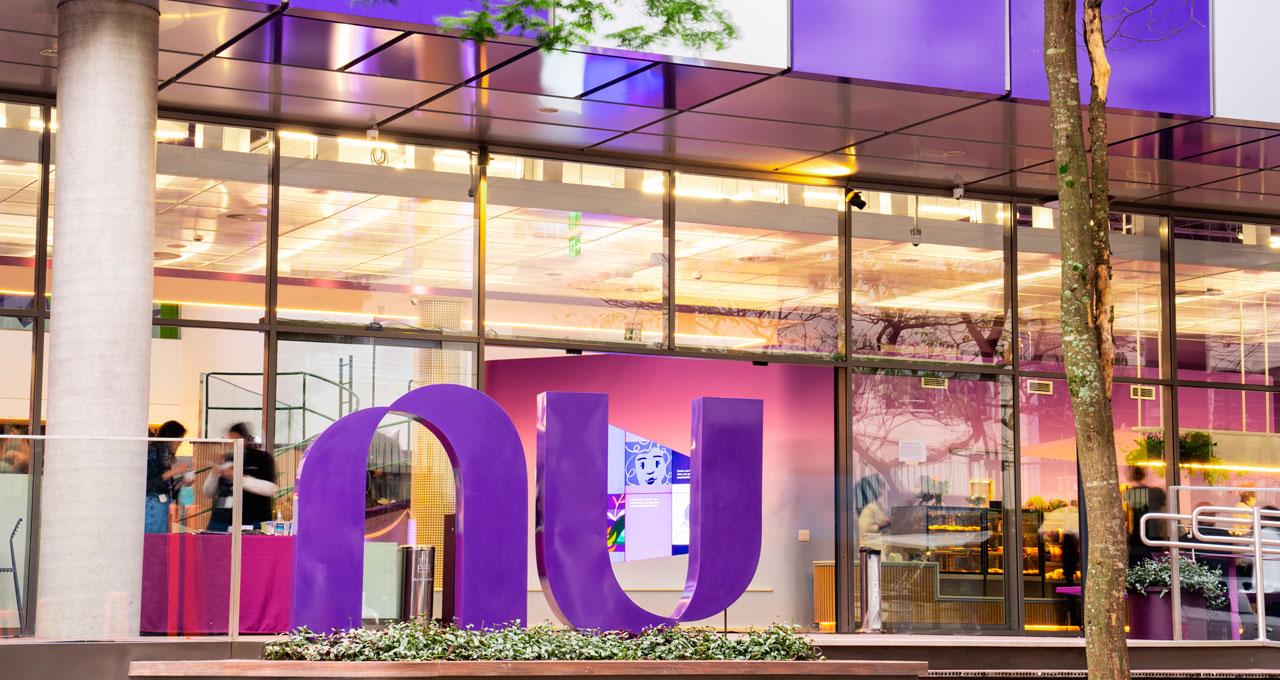 Idec cobra Nubank sobre golpes do celular invadido