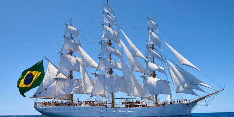Cisne Branco Navio-veleiro da Marinha do Brasil abre para visitação pública em Belém