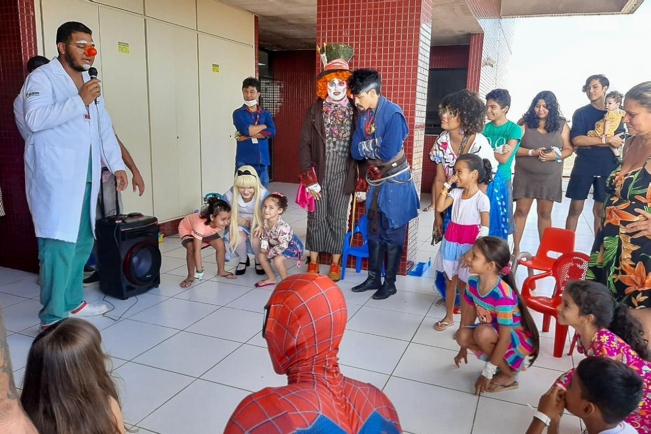 Personagens infantis e super-heróis abrem programação para crianças no Abelardo Santos em icoaraci
