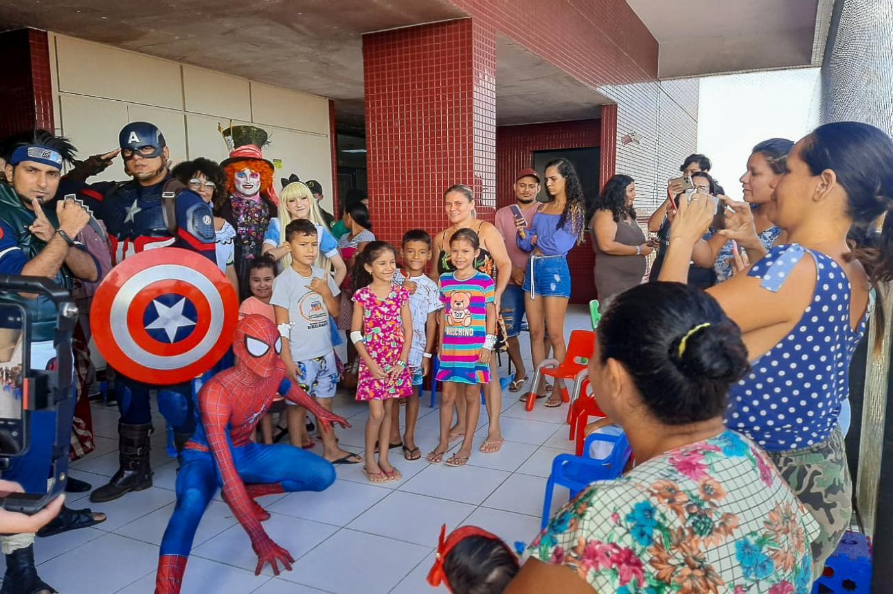 Personagens infantis e super-heróis abrem programação para crianças no Abelardo Santos em icoaraci