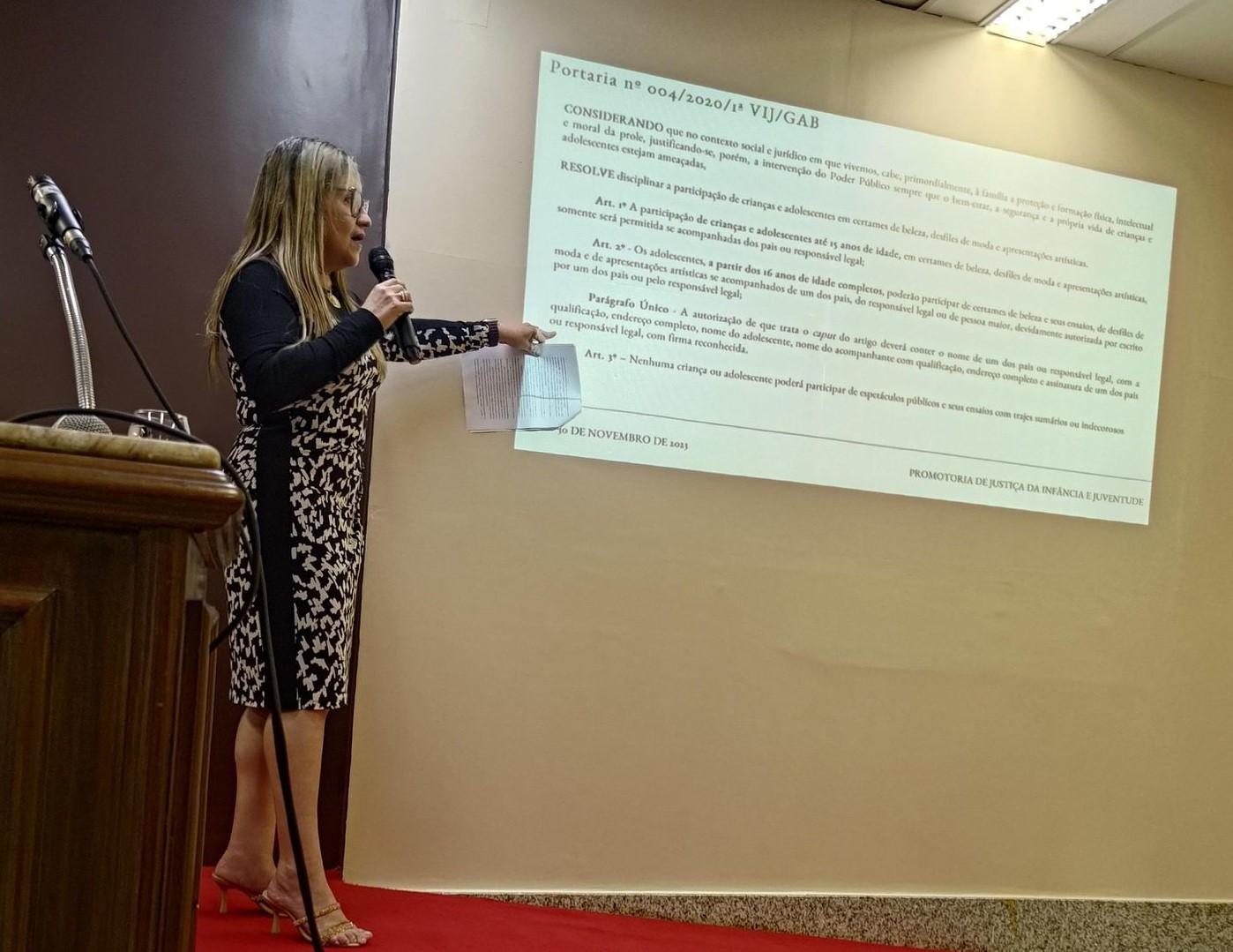 Promotoria ministra palestras para novos agentes de proteção voluntários da infância e da juventude